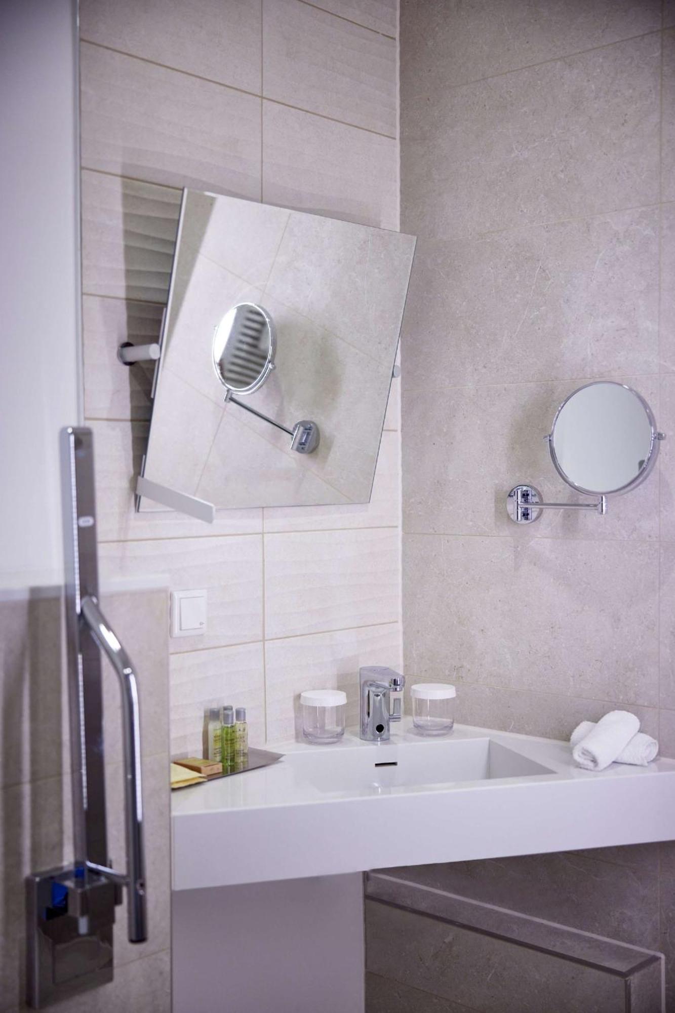 Doubletree By Hilton Hannover Schweizerhof Luaran gambar